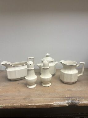 Vintage Kensington Straffordshire Ironstone 5 pc set